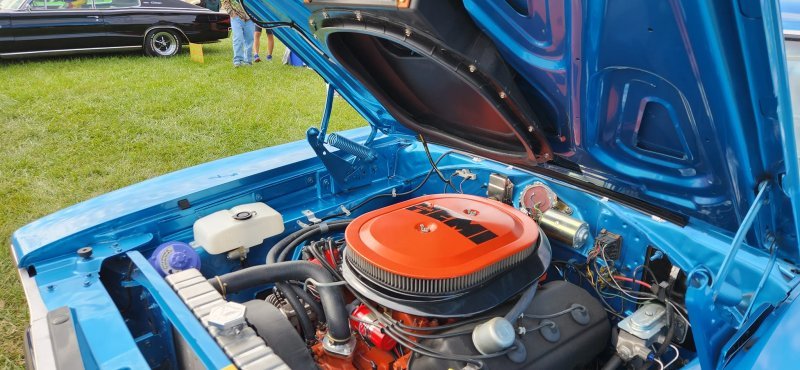 000 Hemi Runner 4.jpg