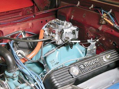 0403phr_08z+1965_dodge_coronet+engine_view.jpg