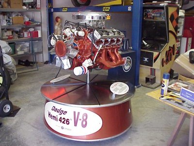 Engine 426ci Hemi Cut-away #5.jpg