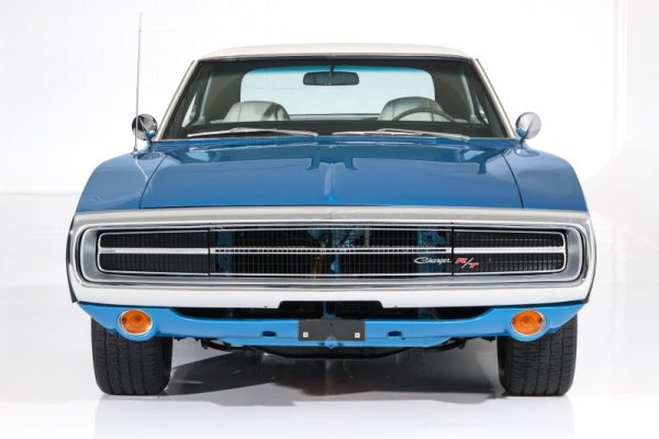 846 '70 Charger RT (2).jpg
