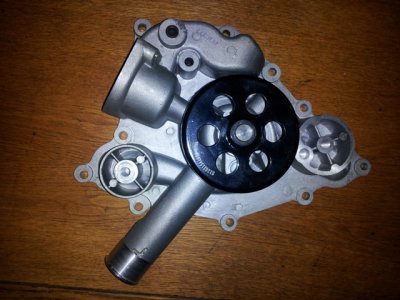 sm_hemiwaterpump2.jpg sm_hemiwaterpump2.jpg