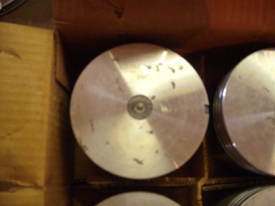 dodge 400 piston 002.jpg