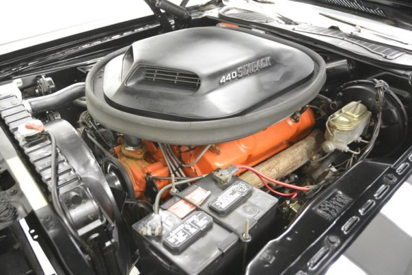 1971-dodge-challenger-r-t.jpg