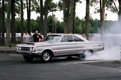 67 GTX Hemi 426ci Silver Bullet #5 burn-out.jpg