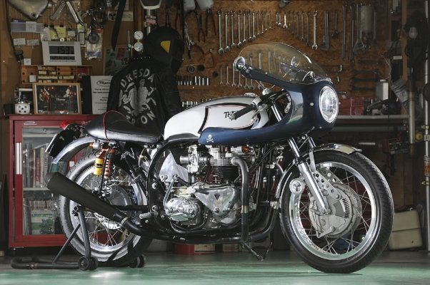 yoshida-Triton-CafeRacer-3.jpg