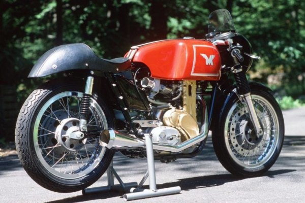 Matchless-G50-Motorcycle-4-740x494.jpg