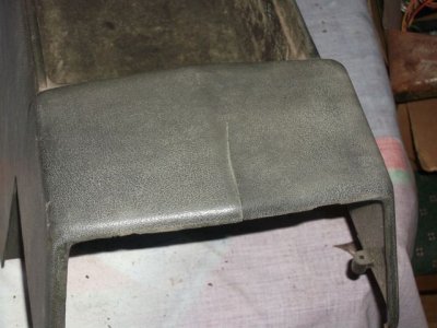 Cracked console.jpg Cracked console.jpg