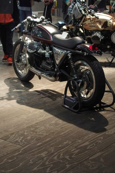 black-034.jpg
