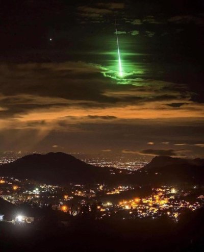 An Extremely Rare Green Comet Visits Earth.jpg