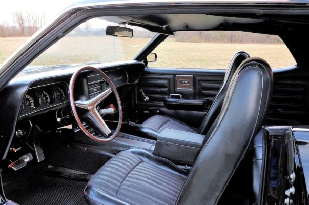 ms-1970-mercury-cougar-eliminator-interior-overall.jpg