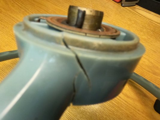 Steering Wheel Unrestored (9).JPG