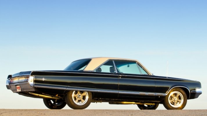 015-1965-chrysler-300-profile.jpg