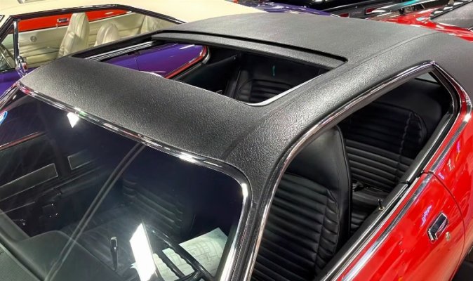 h-a-4406-and-factory-sunroof-comes-out-of-hiding_4.jpg