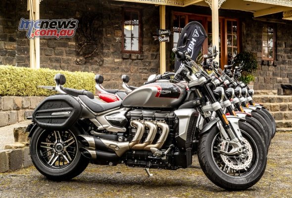 2020-Triumph-Rocket3-7.jpg