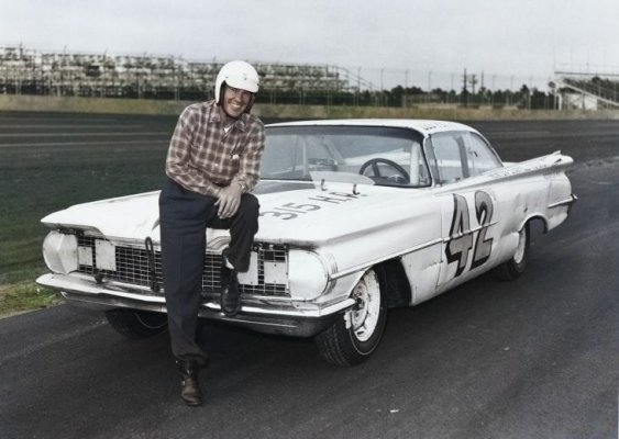 lee petty 1959.jpg