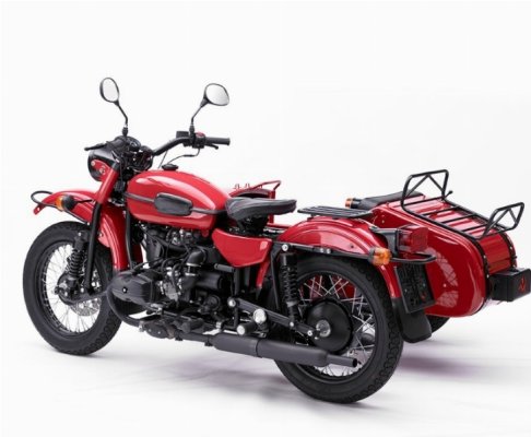 ural-red-october2.jpg
