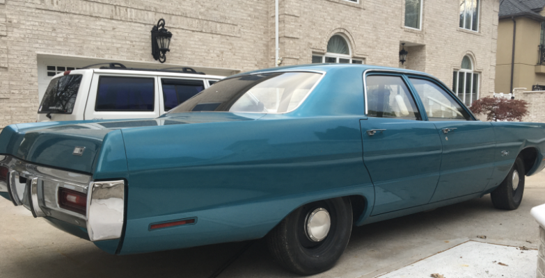 1971PlymouthFuryPlainClothes.png