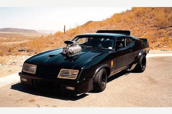 interceptor-mad-max-crazydiscostu-film-tv-blog.jpg