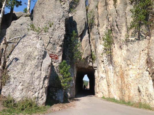 needles-eye-tunnel-0.jpg