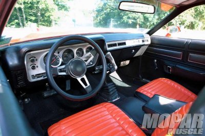 mopp_100300_bbod_03+1974_plymouth_road_runner+.jpg