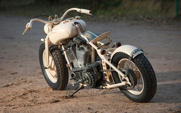 042810_gustav_custom_bike_3.jpg