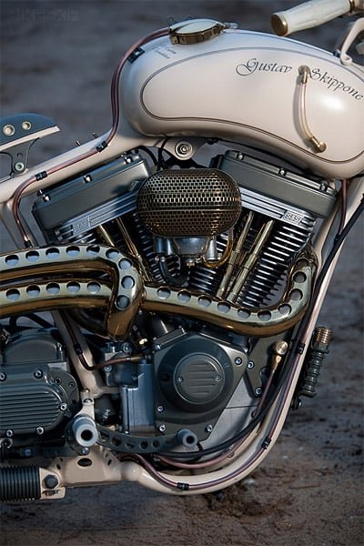 042810_gustav_custom_bike_4.jpg