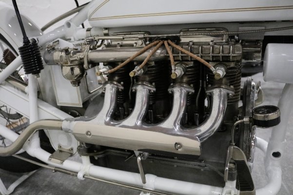 1924%2BAce%2BFour%2BCylinder%2Bmotor.jpg