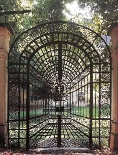 This gate is a masterpiece of optical illusion, Vienna's Theresia Arena.jpg