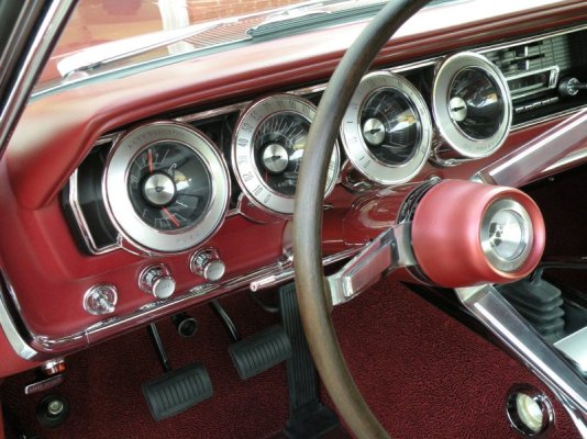 739 Hemi Charger 4-speed 4.jpg