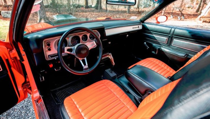 748 '71 Hemi Roadrunner 6bbl (3).jpg