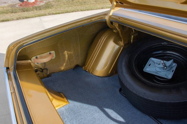 1971-plymouth-road-runner-12.jpg