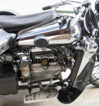 -Superior-Austin-Four-Road-Test-Vintagent-957x1024.jpg