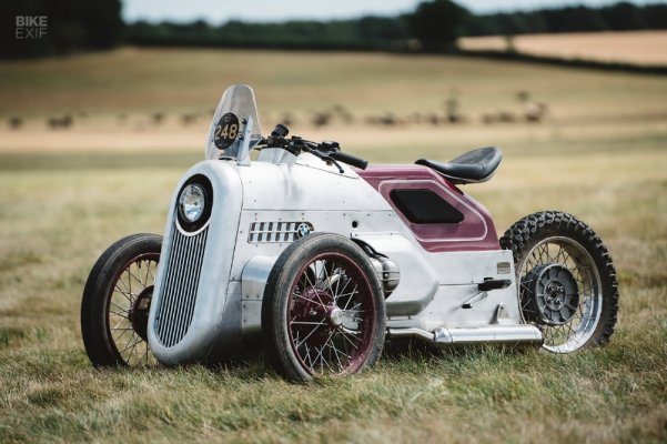 classic-bmw-3-wheeled-motorcycle.jpg
