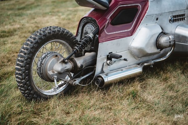 classic-bmw-3-wheeled-motorcycle-3.jpg