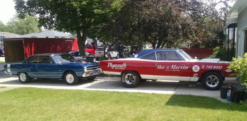 755 Mike Horan's Blown Hemi Dart and Sox & Martin RR Tribute.jpg
