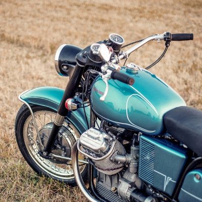 moto-guzzi-oldtimer-8.jpg
