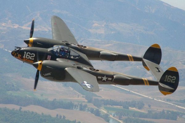 P-38J_Air_Show_jpg-2277923.jpg