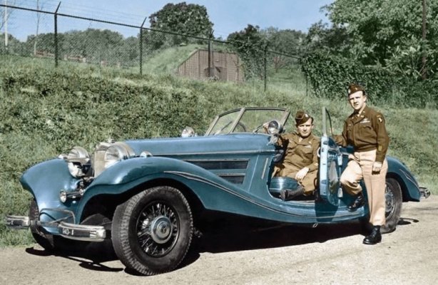 Officers of the 101st airborne after liberating Herman Gorings Mercedes 1945.jpg