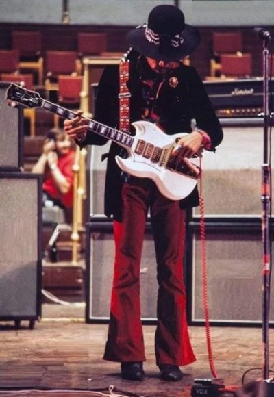 royal-albert-hall-rehearsal-february-18-1969-Jimmy Hendrix1 (2).jpg