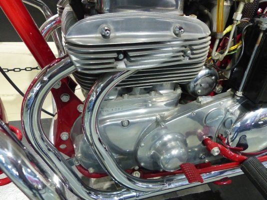 1958%2BAriel%2BSquare%2BFour%2Bmotor.jpg