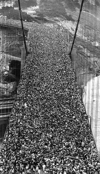 The opening of the Golden Gate Bridge in San Francisco (27 May 1937).jpg