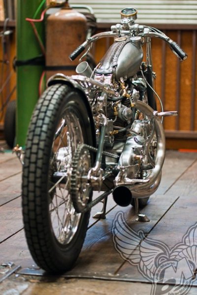 falcon-black-shadow-bobber.jpg