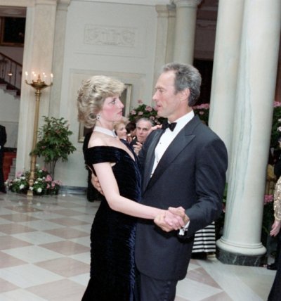 lint-Eastwood-Princess-Diana-1024x1095.jpg.pro-cmg.jpg