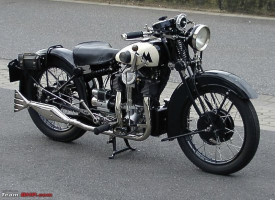 26-classic-motorcycles-india-matchless_silver_hawk.jpg