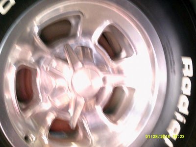 68 RR Edelbrock Rear Wheels 15 x 9.5in w-5.25in BS #2.jpg