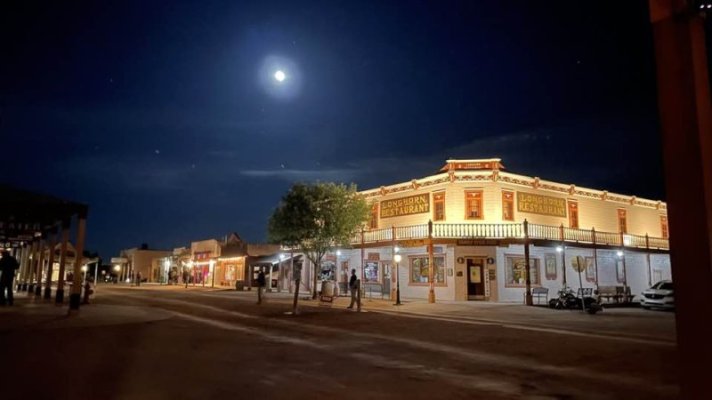00000000 00 The Longhorn Restaurant - Tombstone, AZ.jpg