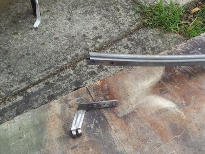 Vent window brace 1.jpg Vent window brace 1.jpg