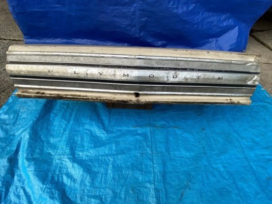 68_RR-trunk-1c.JPG 68_RR-trunk-1c.JPG