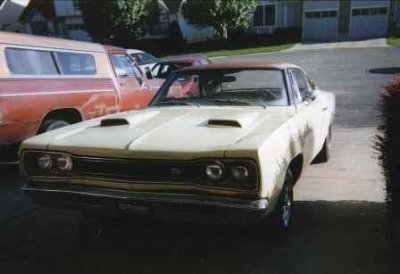 Super Bee Front 2.jpg Super Bee Front 2.jpg