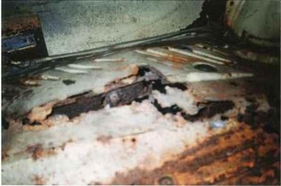 Super Bee Drvr Trunk Spring Mount.jpg Super Bee Drvr Trunk Spring Mount.jpg